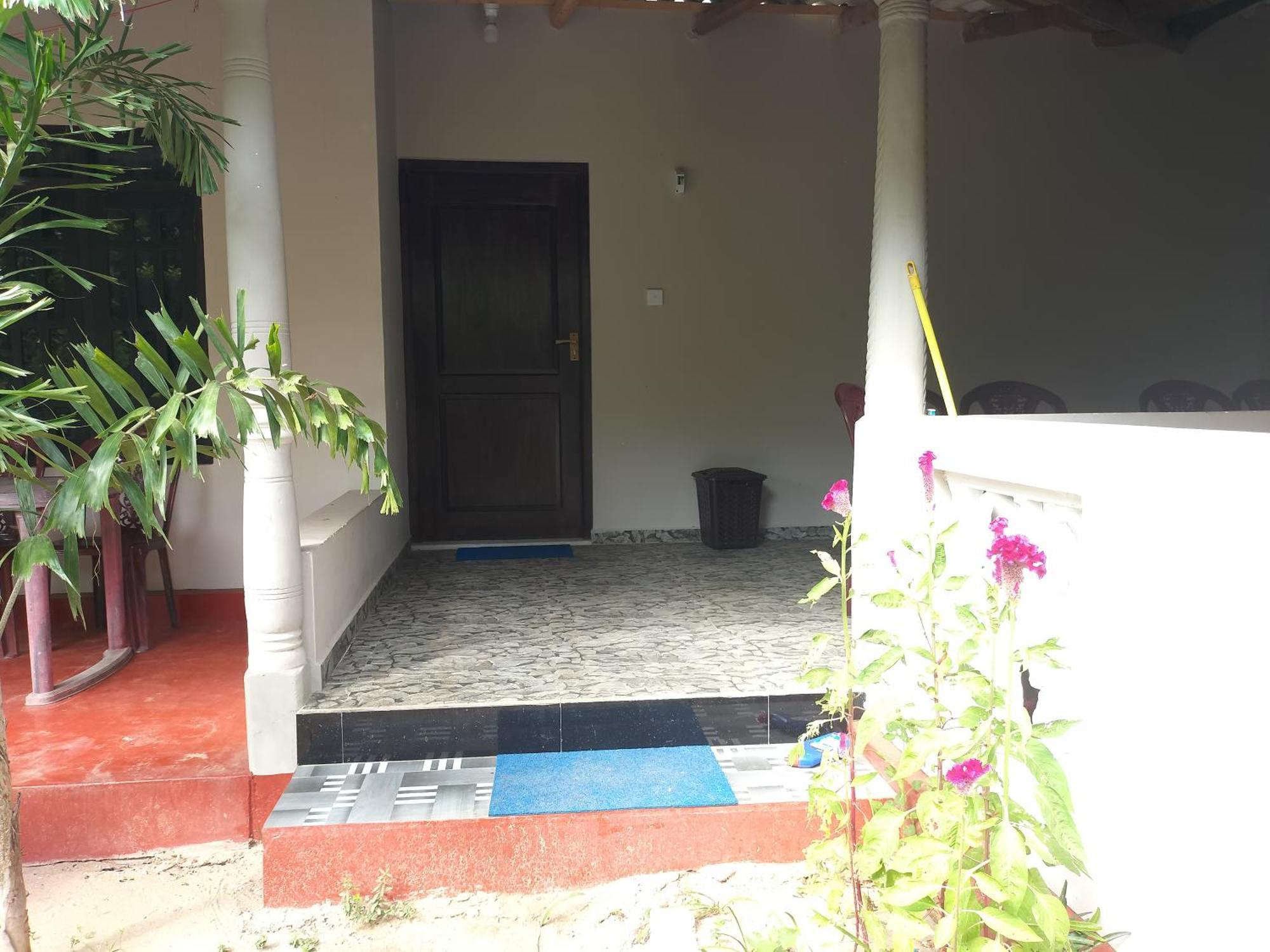 Suman Beach Rooms Nilaveli Exterior photo