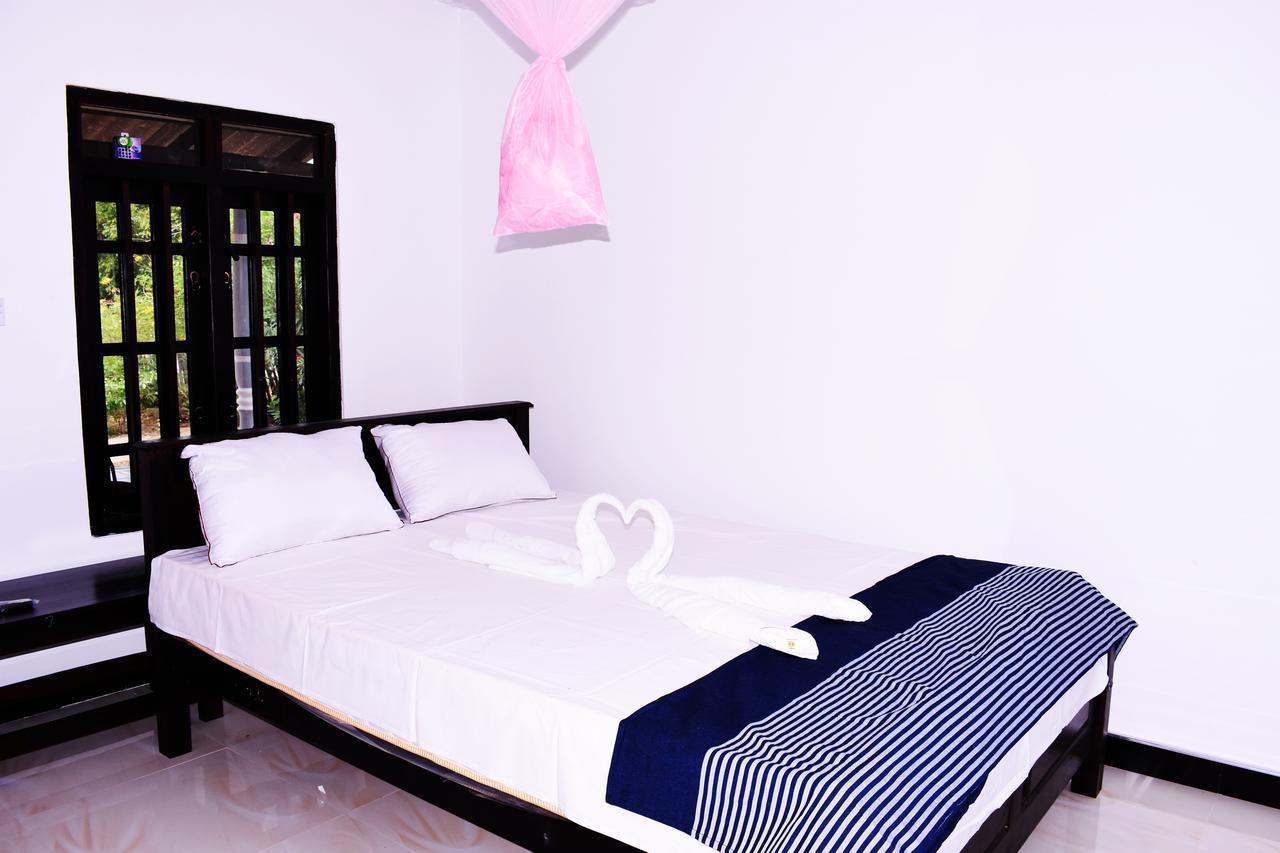 Suman Beach Rooms Nilaveli Exterior photo